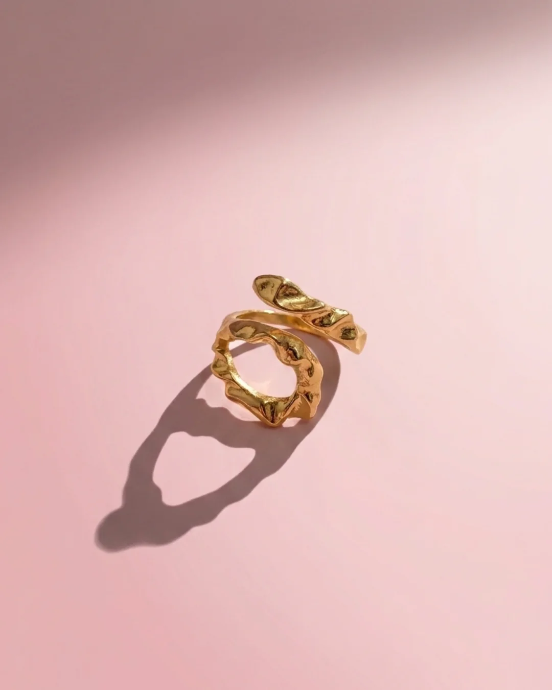 Gold Hoop Rings with Wavy Design — image 3