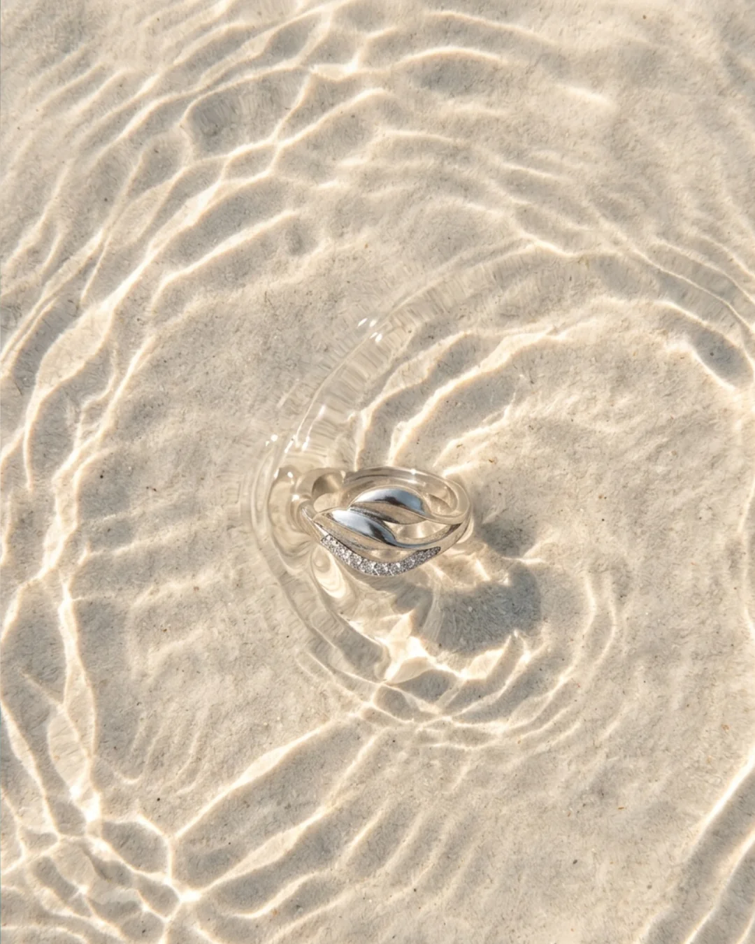 Sterling Silver Winding Wave Ring with American Diamonds — image 4