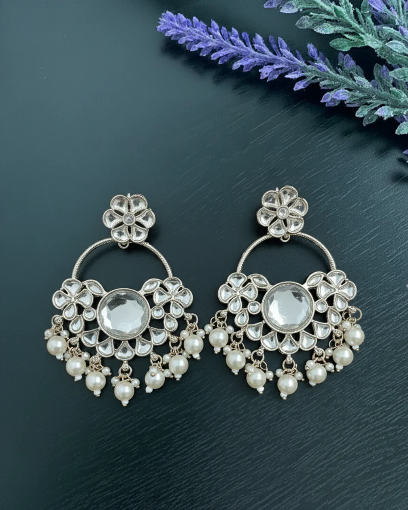 Kundan Chandbali Earrings with Pearls — image 3
